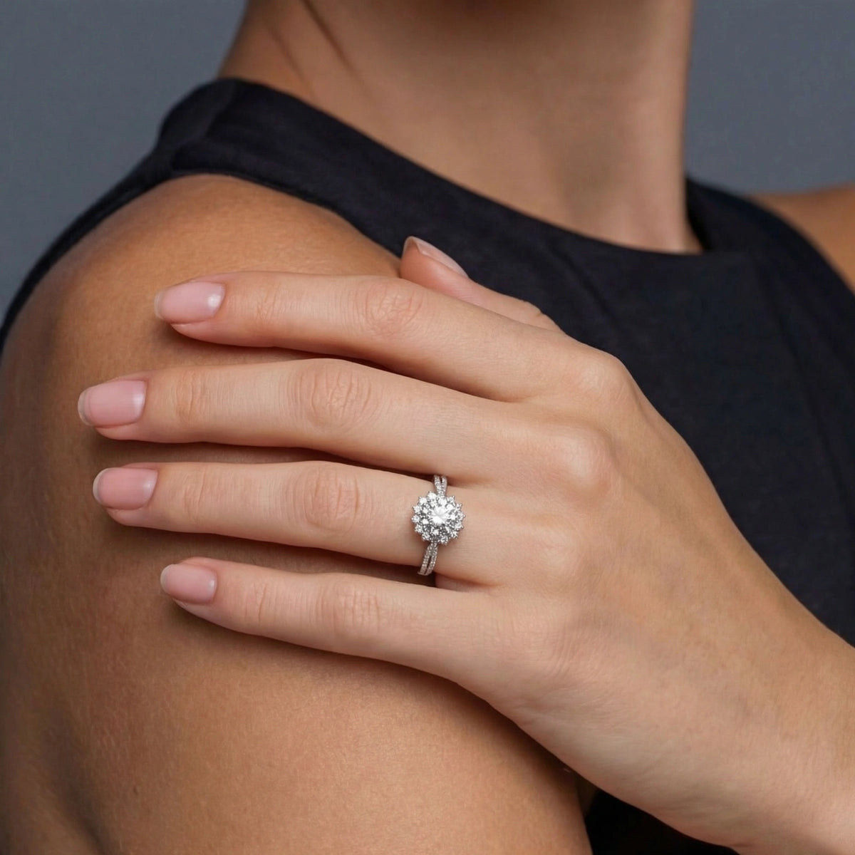 Stellar Halo Moissanit Ring
